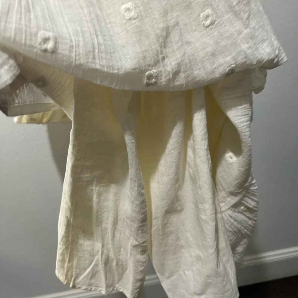 LOVE STITCH IVORY CREAM EMBROIDERED FLUTTER SLEEVE MAXI DRESS SIZE SMALL - Picture 12 of 16